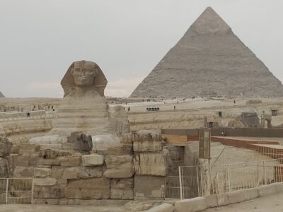 Die Pyramieden von Giza und der Sphinx